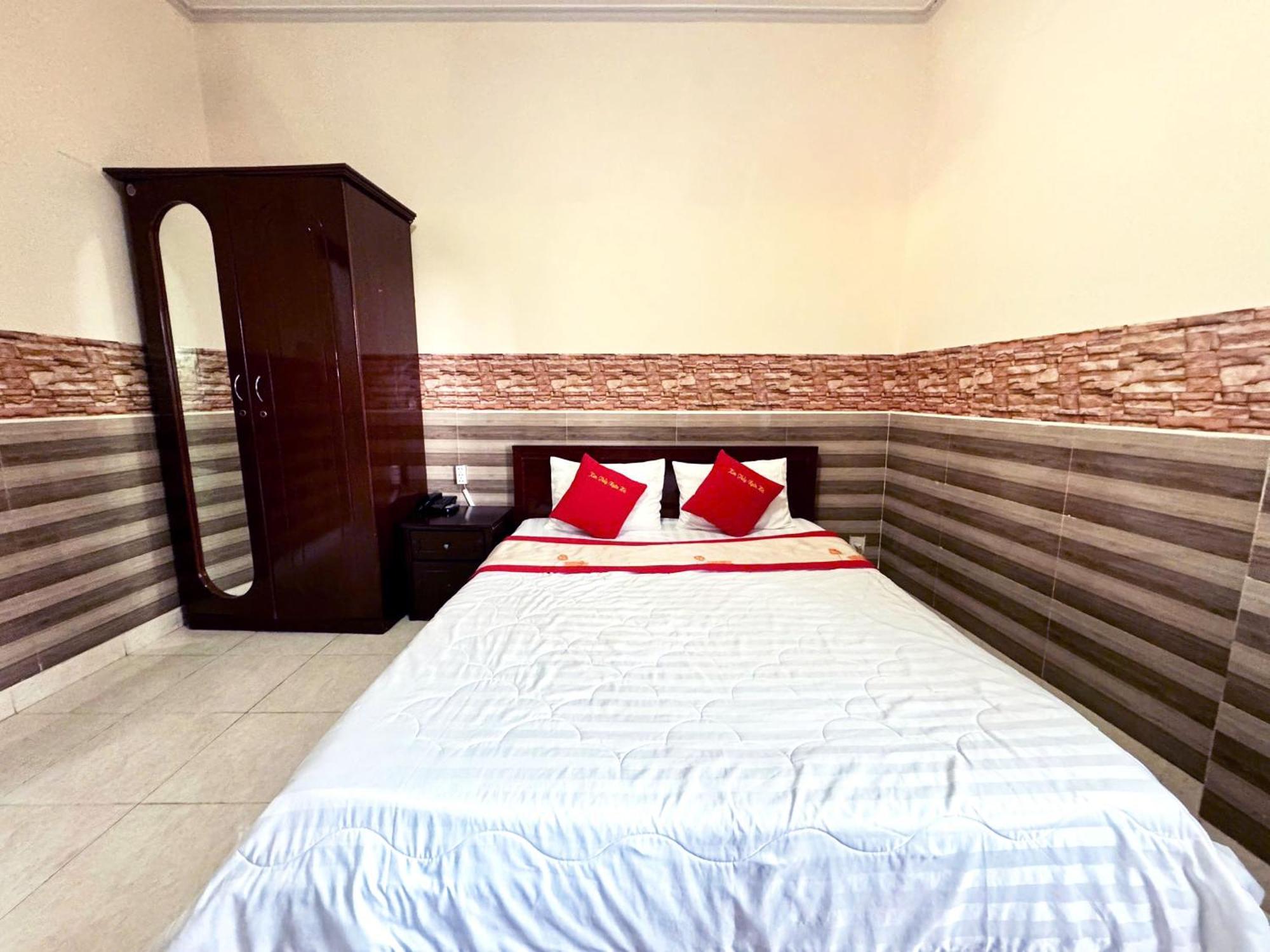 Kim Thuy Ngan Ha Hotel Кан То Екстериор снимка